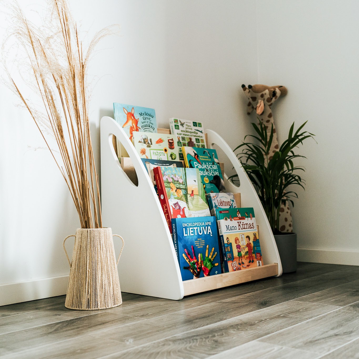 Modular Montessori Bookshelf With Book Storage - 4 Shelves